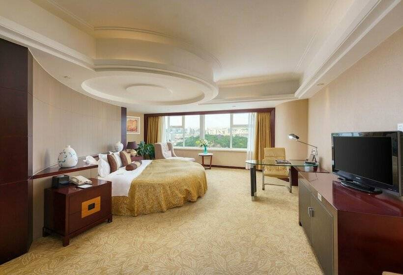 בית מלון כפרי Oasis Grand