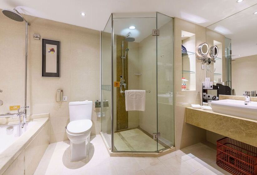 בית מלון כפרי Oasis Grand