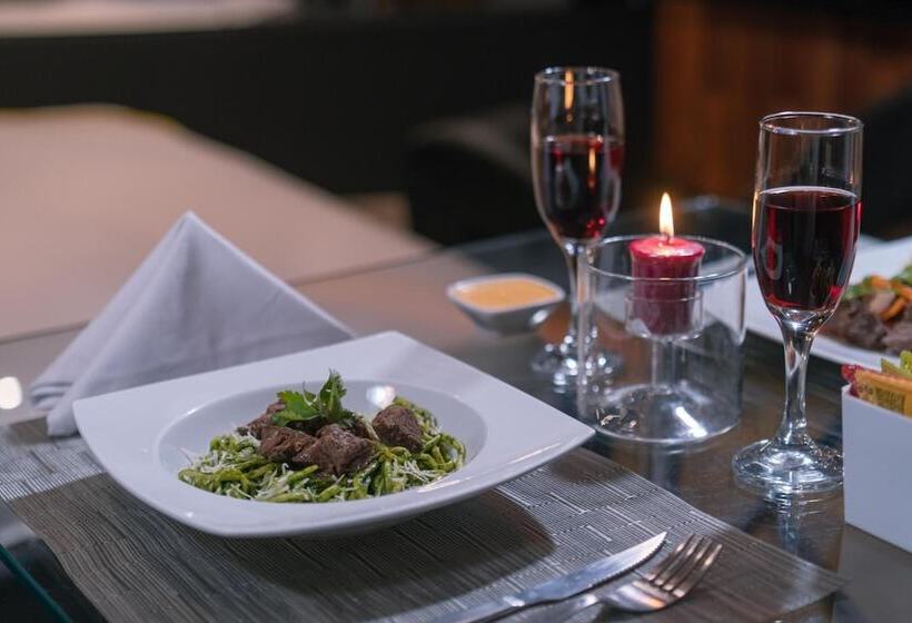 Отель Orei Suites & Spa