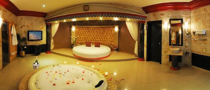 Отель Orei Suites & Spa