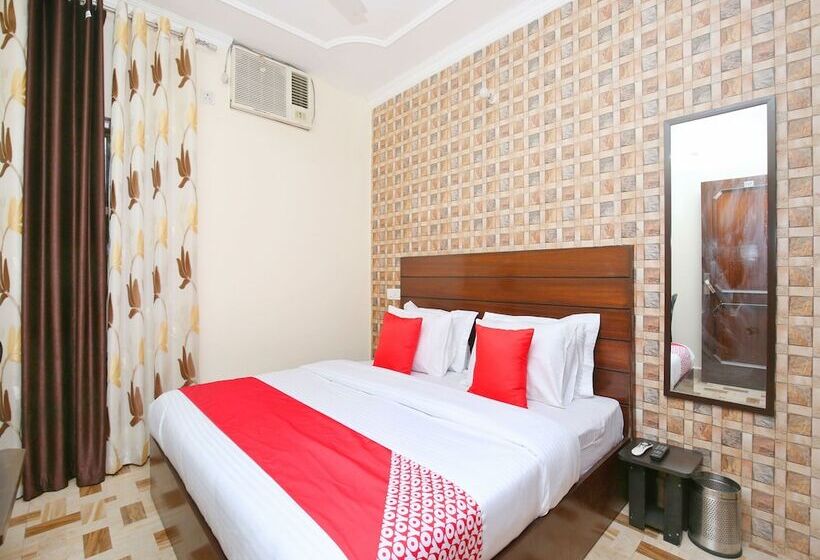 فندق Oyo 13700  Star Palace