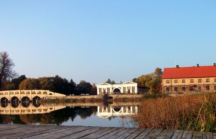 هتل Pakruojo Dvaras