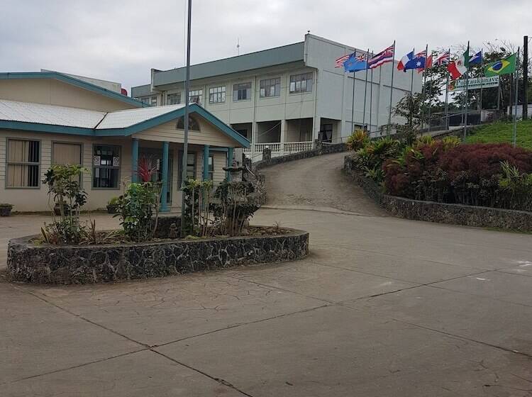 Otel Puataukanave International