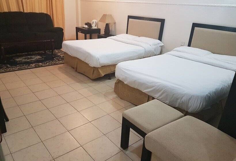 Otel Puataukanave International