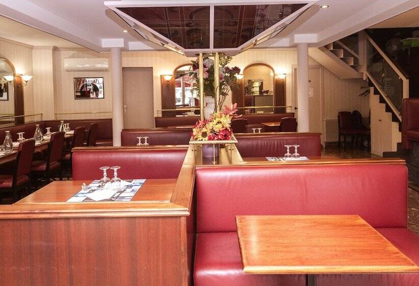 호텔 Restaurant Le César