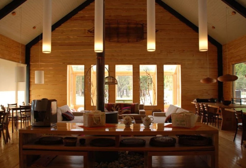 Отель Robinson Crusoe Deep Patagonia