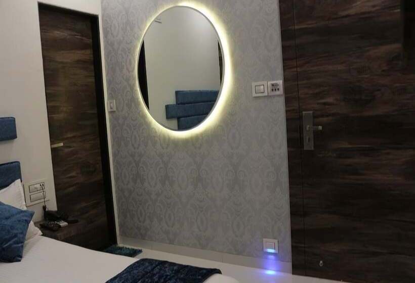 ホテル Room Maangta 218   Thane East