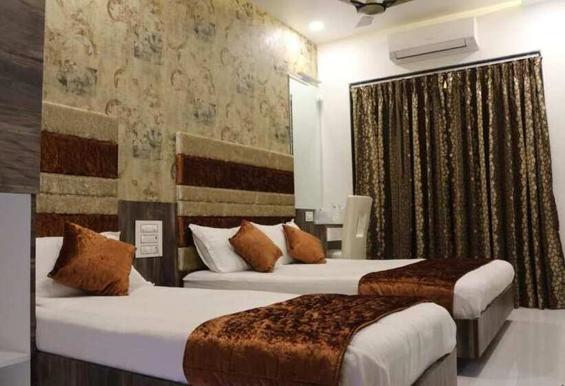 ホテル Room Maangta 218   Thane East