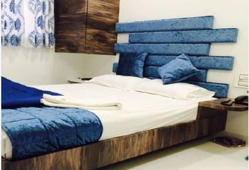 ホテル Room Maangta 218   Thane East