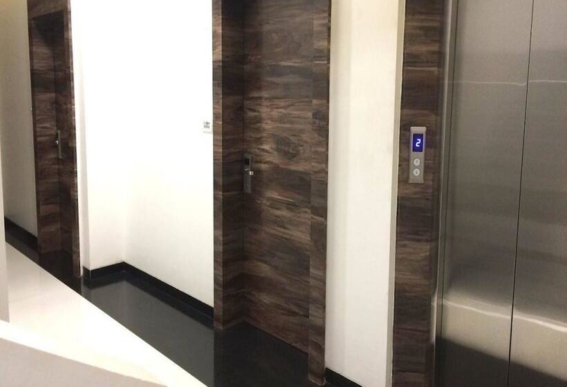 ホテル Room Maangta 218   Thane East