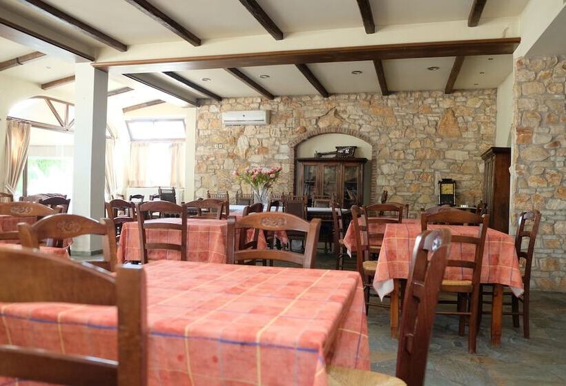 בית מלון כפרי Rovies