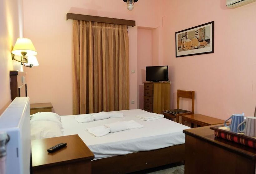 בית מלון כפרי Rovies