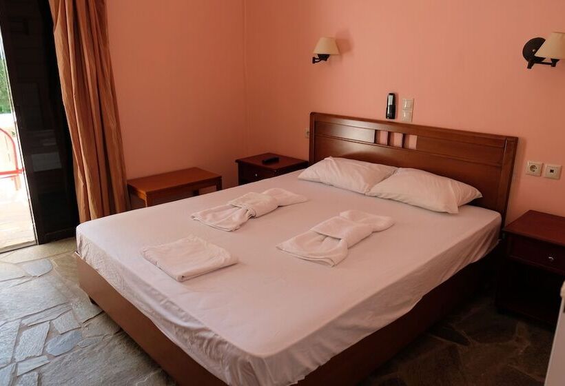 בית מלון כפרי Rovies