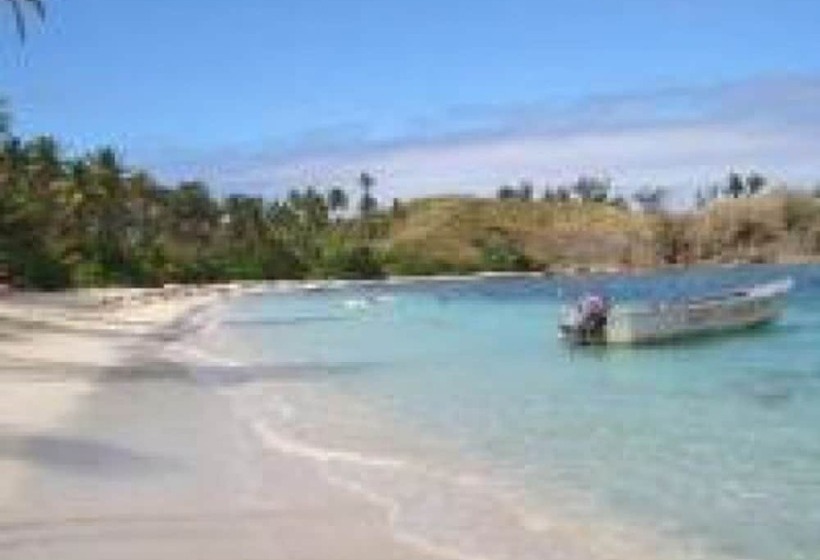 هتل Safe Landing Ecolodge