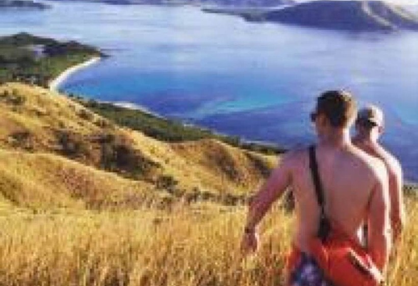 هتل Safe Landing Ecolodge