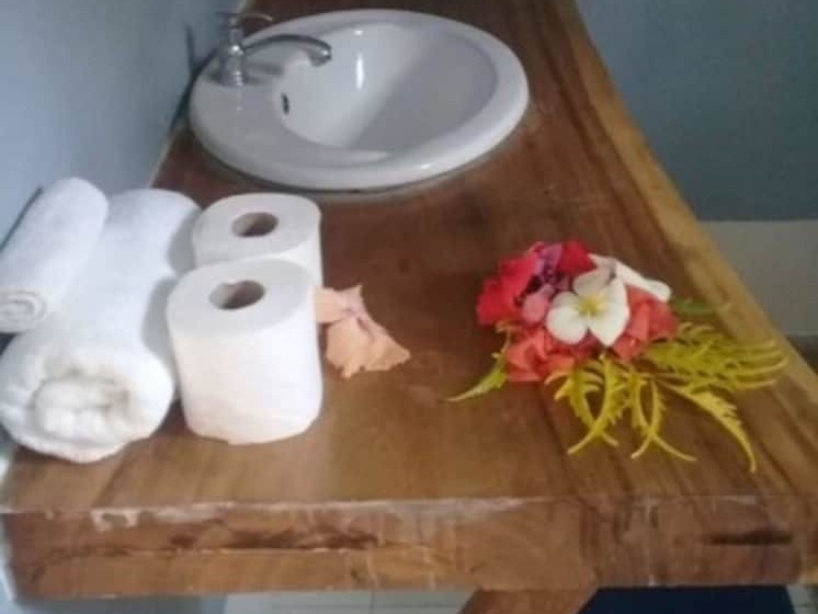 Отель Safe Landing Ecolodge