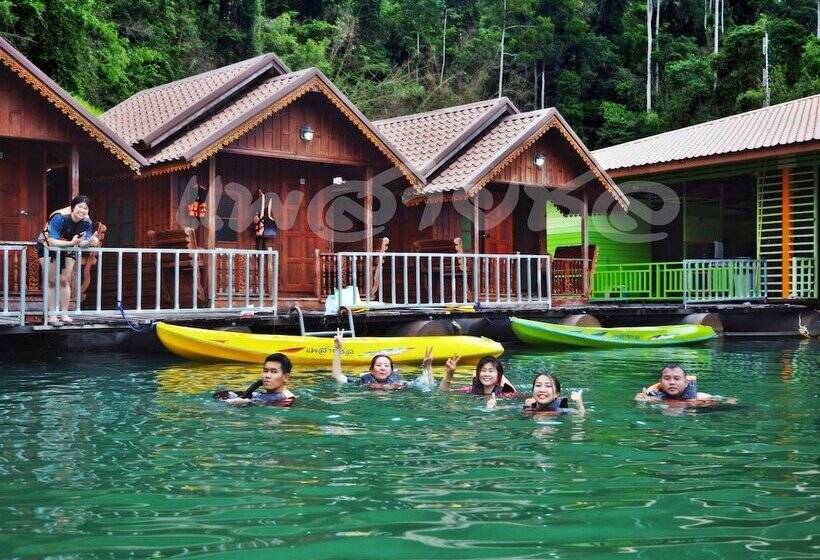 ホテル Saichol Floating Resort