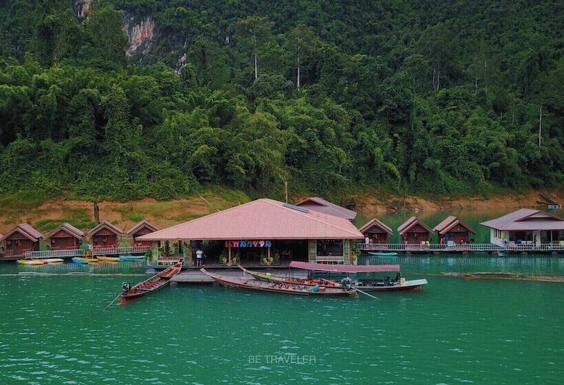 ホテル Saichol Floating Resort