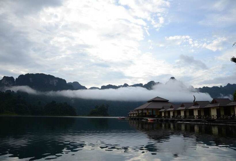 ホテル Saichol Floating Resort