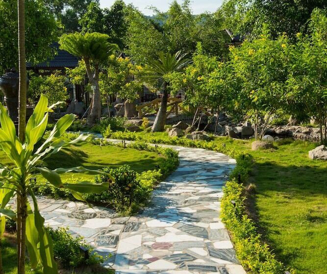 هتل Sang Nhu Ngoc Resort