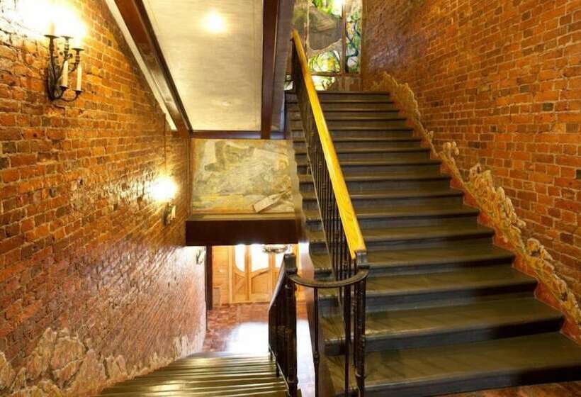 ホテル Volkhov Most