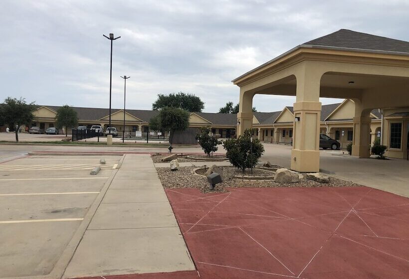 호텔 Whitesboro Inn & Suites