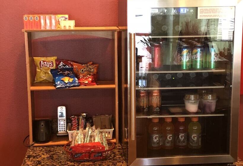 호텔 Whitesboro Inn & Suites