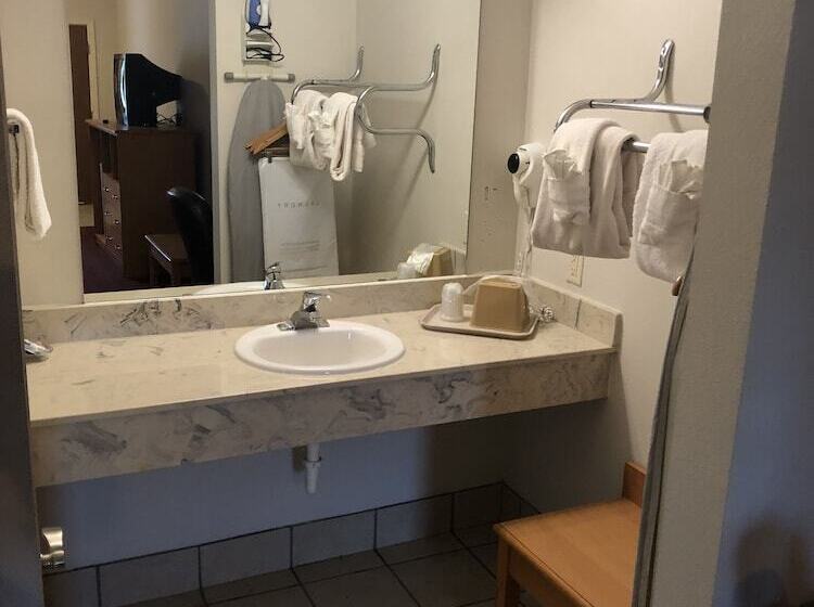 호텔 Whitesboro Inn & Suites