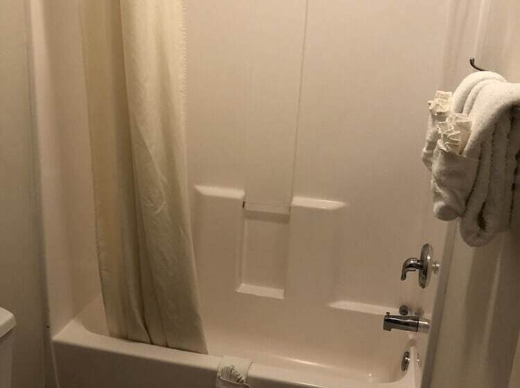 호텔 Whitesboro Inn & Suites