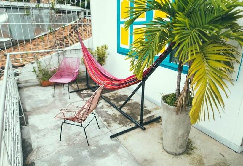 La Sucursal Hostel Adults Only