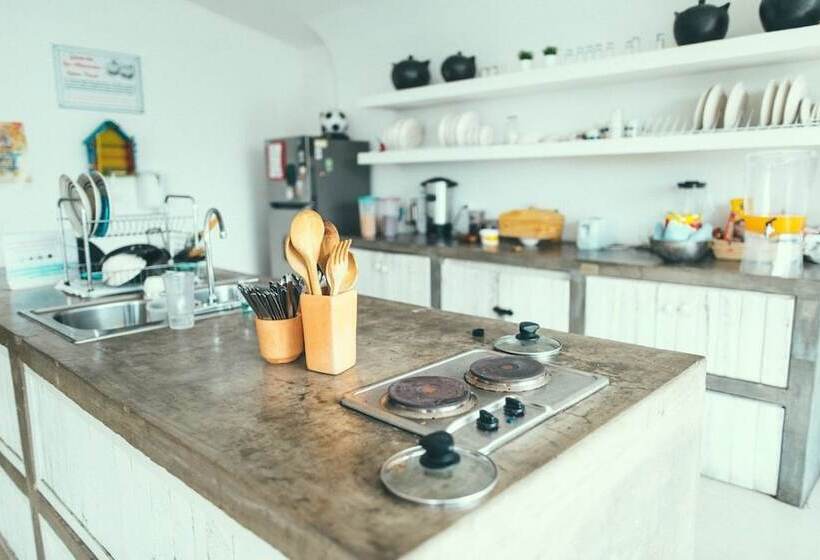 La Sucursal Hostel Adults Only