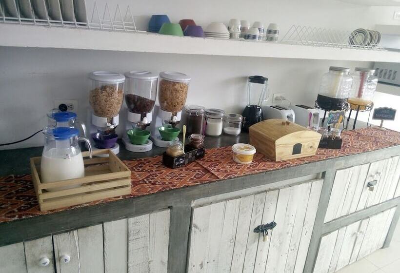 La Sucursal Hostel Adults Only