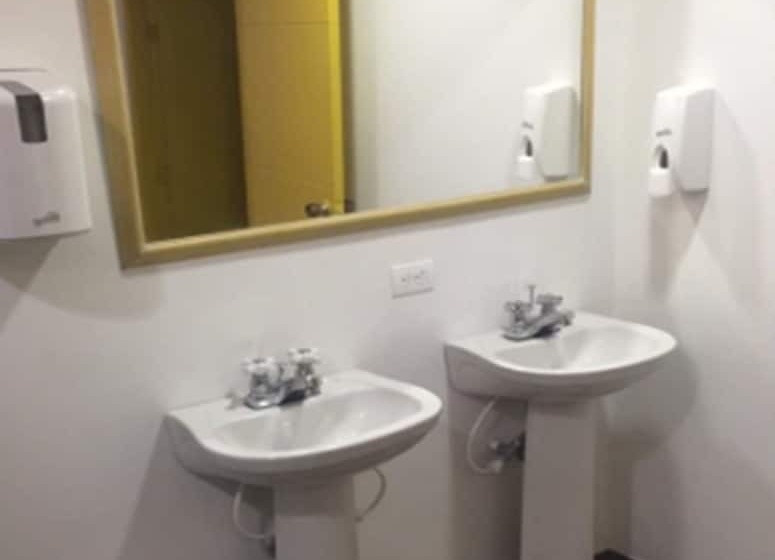 La Sucursal Hostel Adults Only