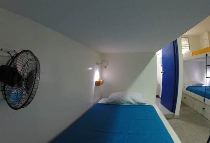 La Sucursal Hostel Adults Only