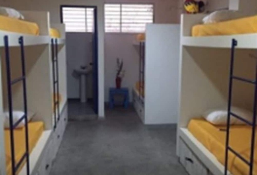 La Sucursal Hostel Adults Only
