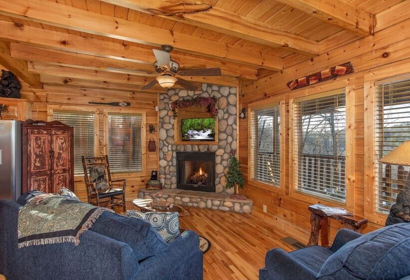 Luxurious Nine Bears Home Minutes Away To Gatlinburg By Redawning