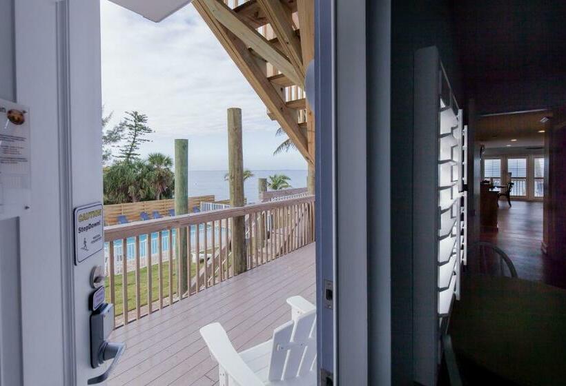 فندق على الطريق Lost Inn Paradise