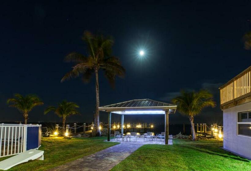 فندق على الطريق Lost Inn Paradise