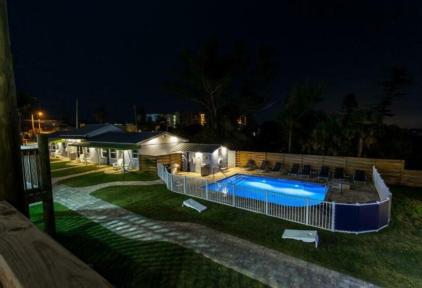 فندق على الطريق Lost Inn Paradise