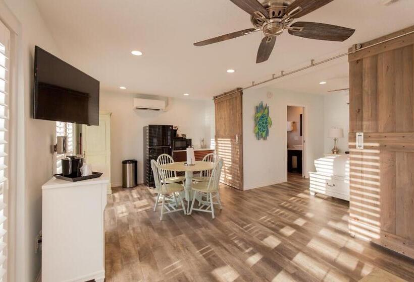 فندق على الطريق Lost Inn Paradise