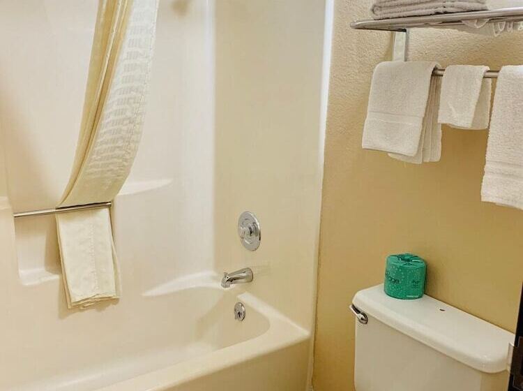 فندق على الطريق Owensville Motor Inn