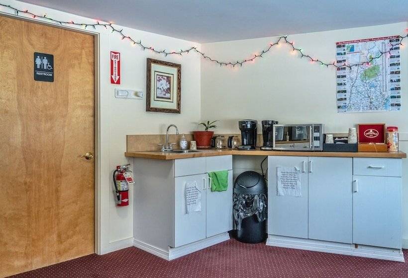 Mount Whittier Motel