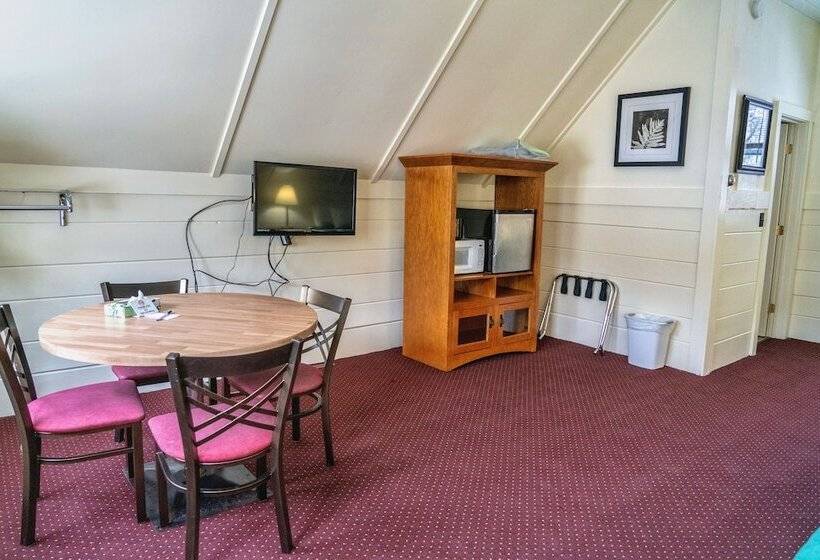 Mount Whittier Motel