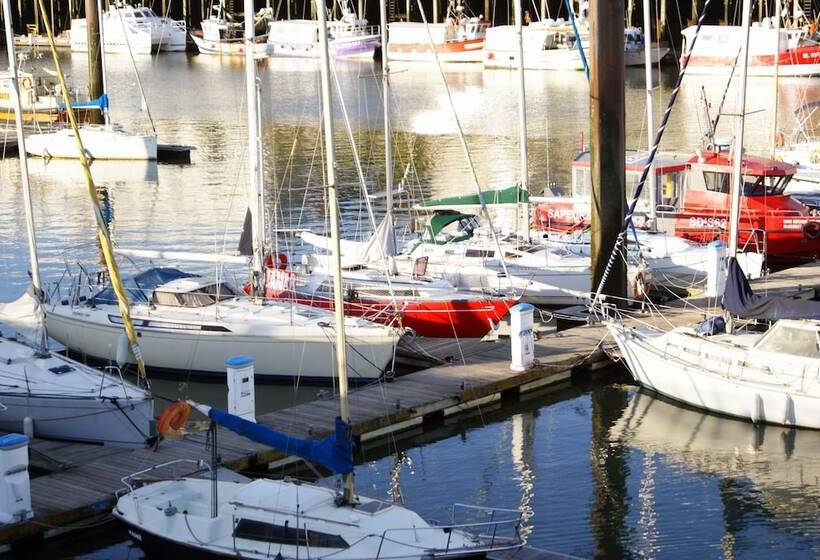 پانسیون Charmant Voilier Nuit Insolite