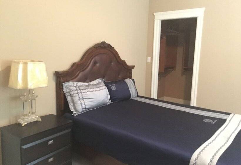 פנסיון Cozy House