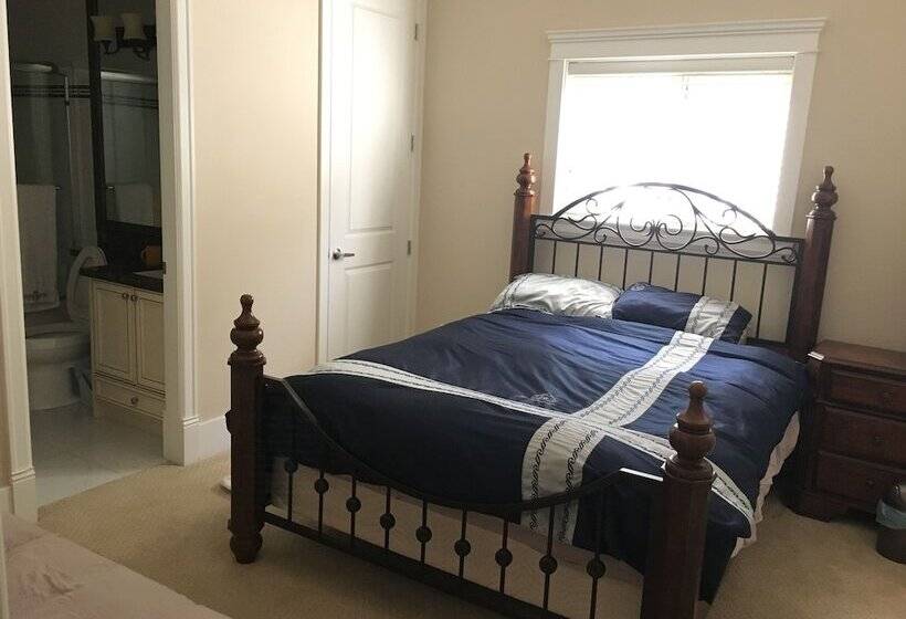 פנסיון Cozy House