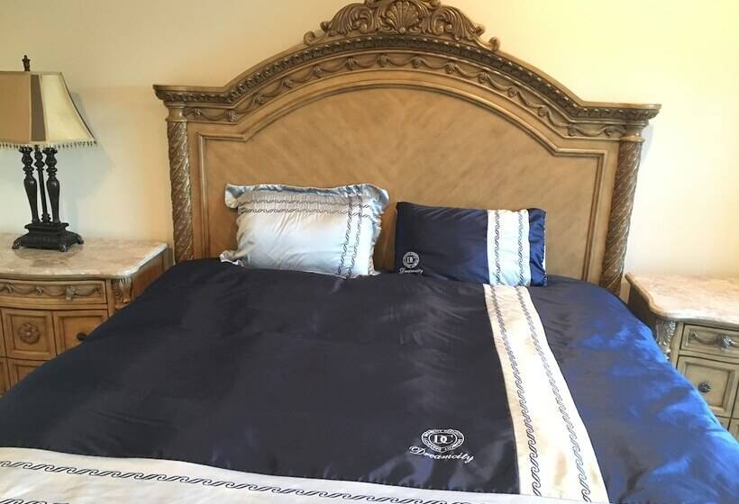 פנסיון Cozy House