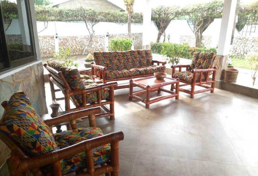 膳宿费 Edek Luxury Guesthouse