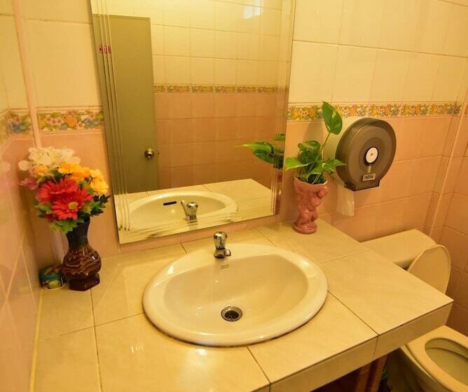 Пансион Enjoy @house