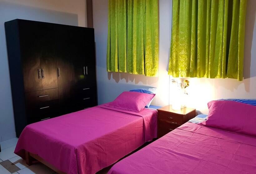 پانسیون La Casa De Hiro